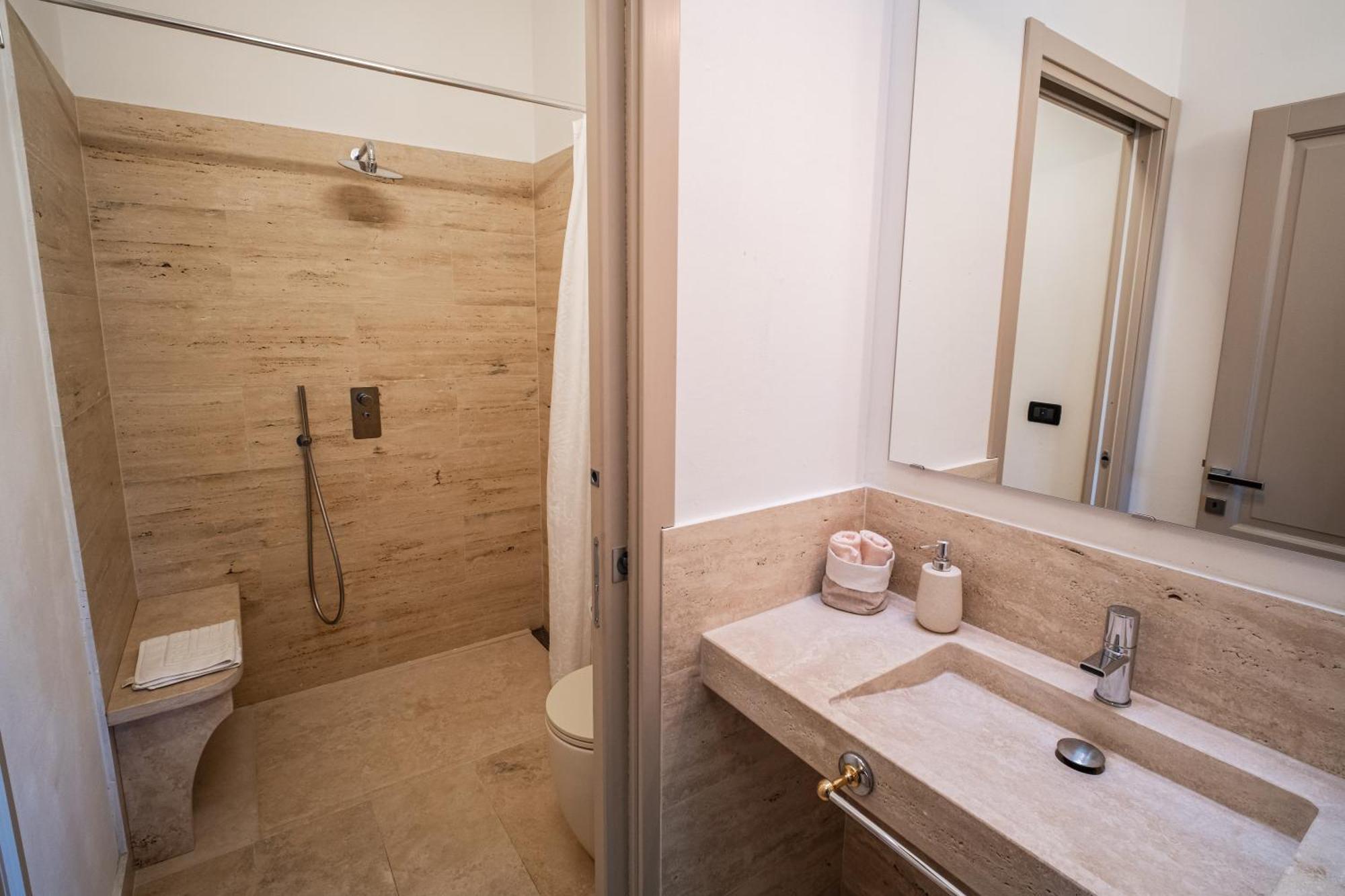 Emotions Apartment มอนตาลชิโน ภายนอก รูปภาพ